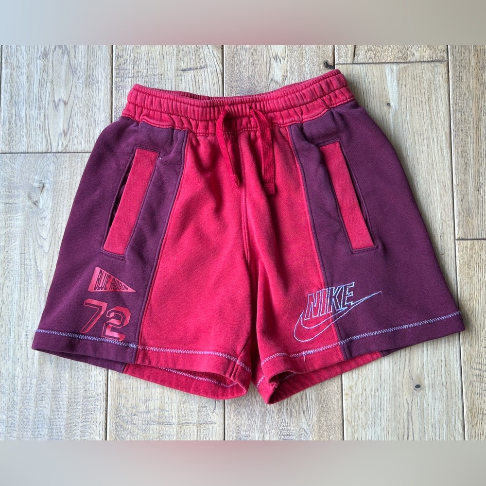 Nike Boys Red Sweatshorts size Youth XS 6-7